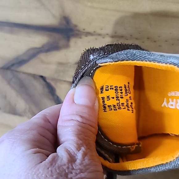 Sperry Toddler Shoes with Velcro Straps - Picture 4 of 4